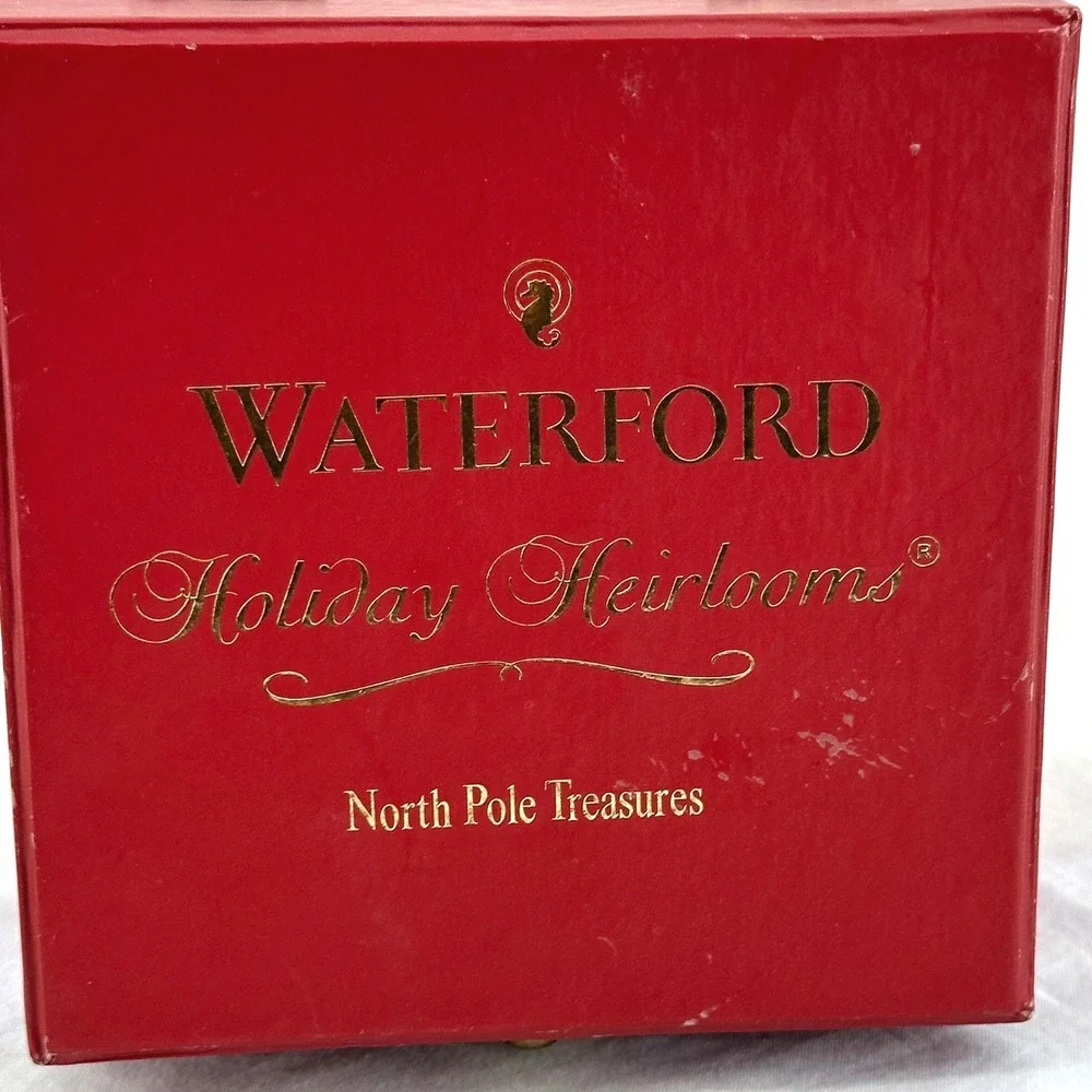 Waterford Holiday Heirlooms North Pole Treasures Box- Ornament * Crack in Glass